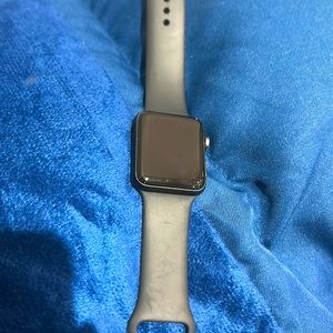 Apple Watch Series 3 Aluminum 42 mm
